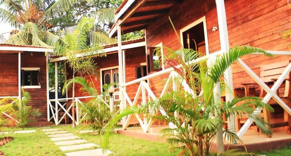 Boaty's Beach Cottage, Goa 1